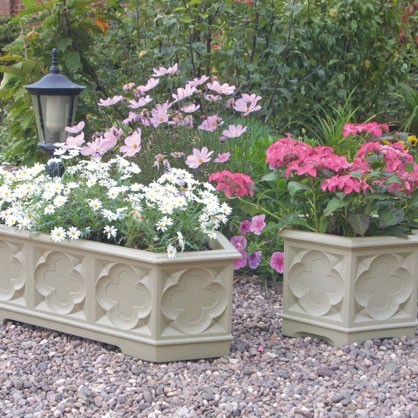 Strawberry Pot & Gothic